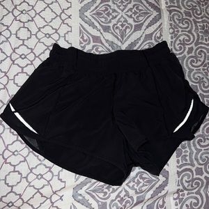 2.5 inch black hotty hot shorts